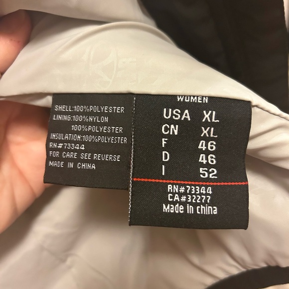 Women’s Marker brand quilted nylon jacket. Black, size XL. - Picture 4 of 4